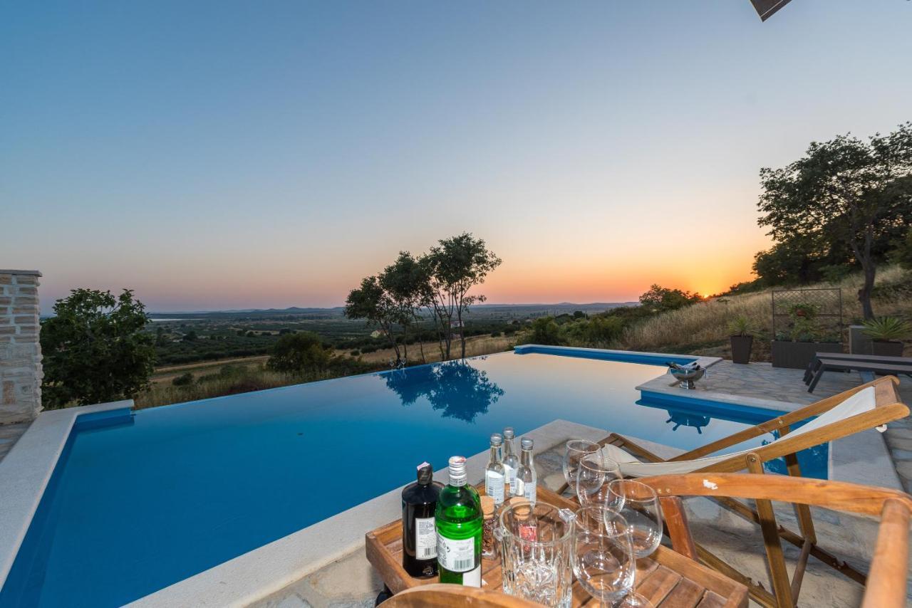 Brand New Villa Cara D Oro, Vrana Vrana  ภายนอก รูปภาพ
