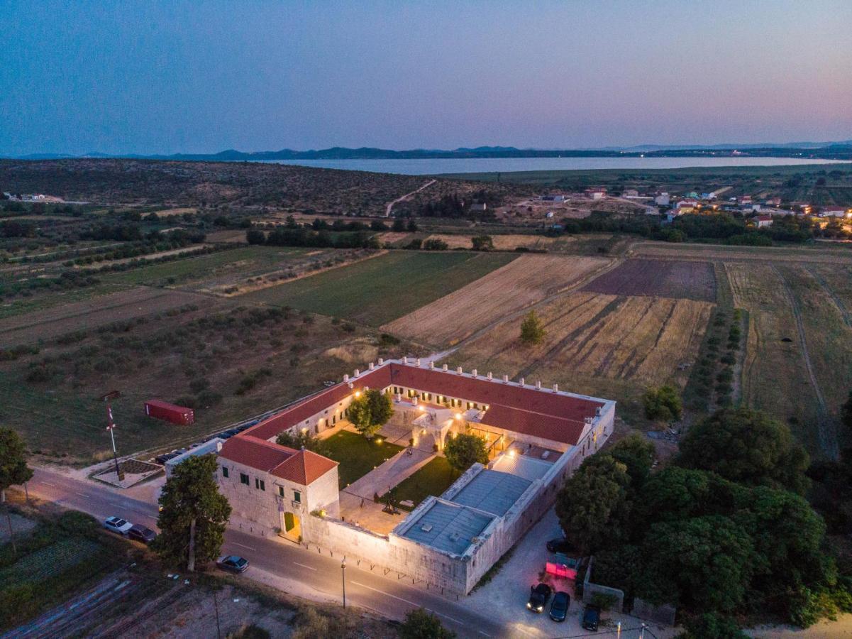Brand New Villa Cara D Oro, Vrana Vrana  ภายนอก รูปภาพ