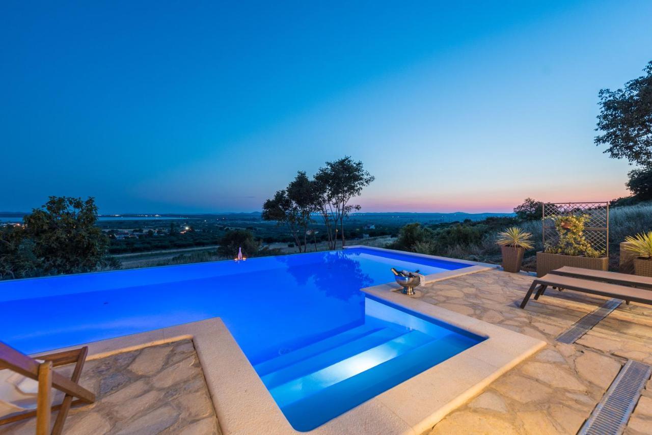 Brand New Villa Cara D Oro, Vrana Vrana  ภายนอก รูปภาพ