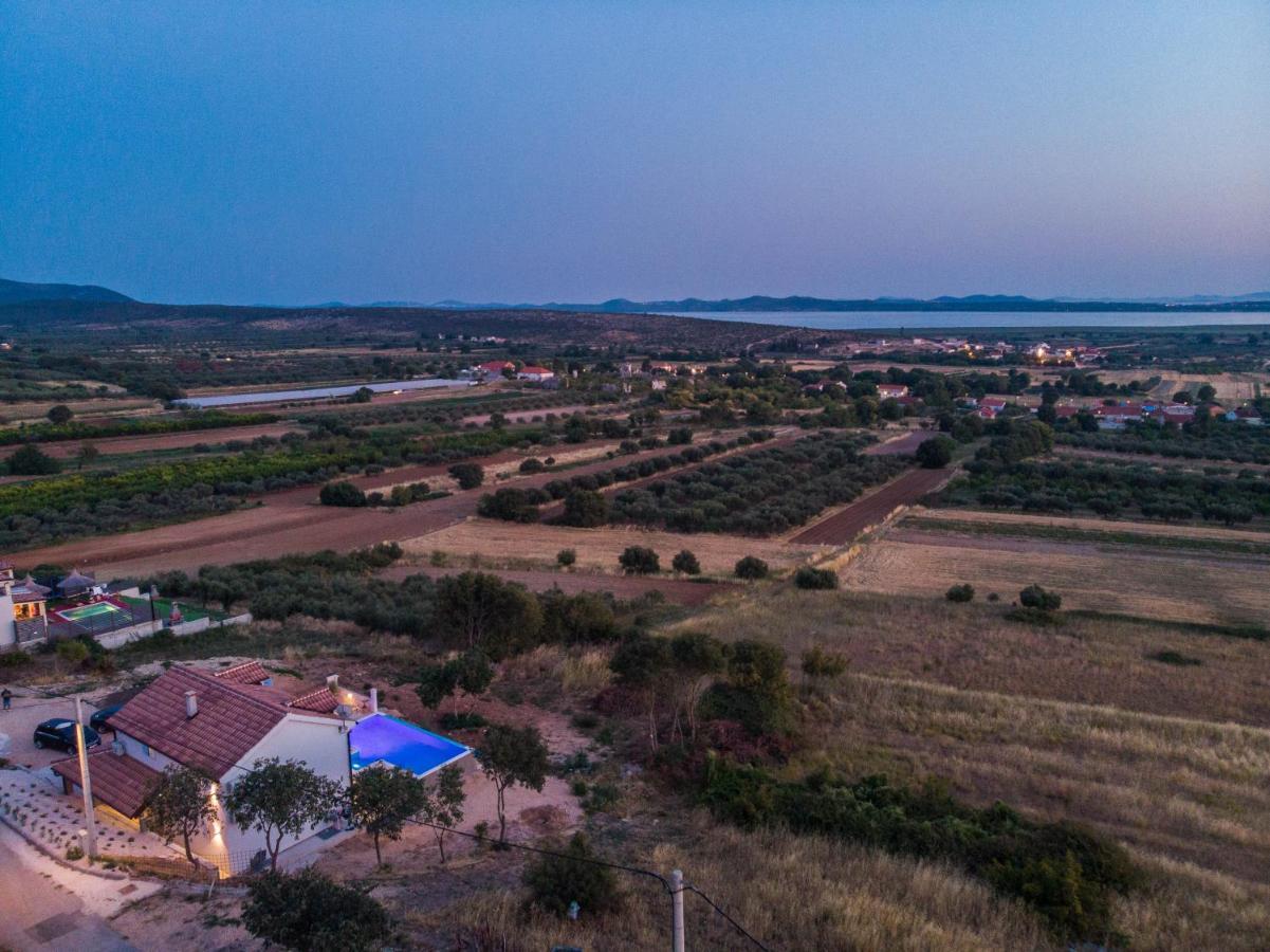 Brand New Villa Cara D Oro, Vrana Vrana  ภายนอก รูปภาพ