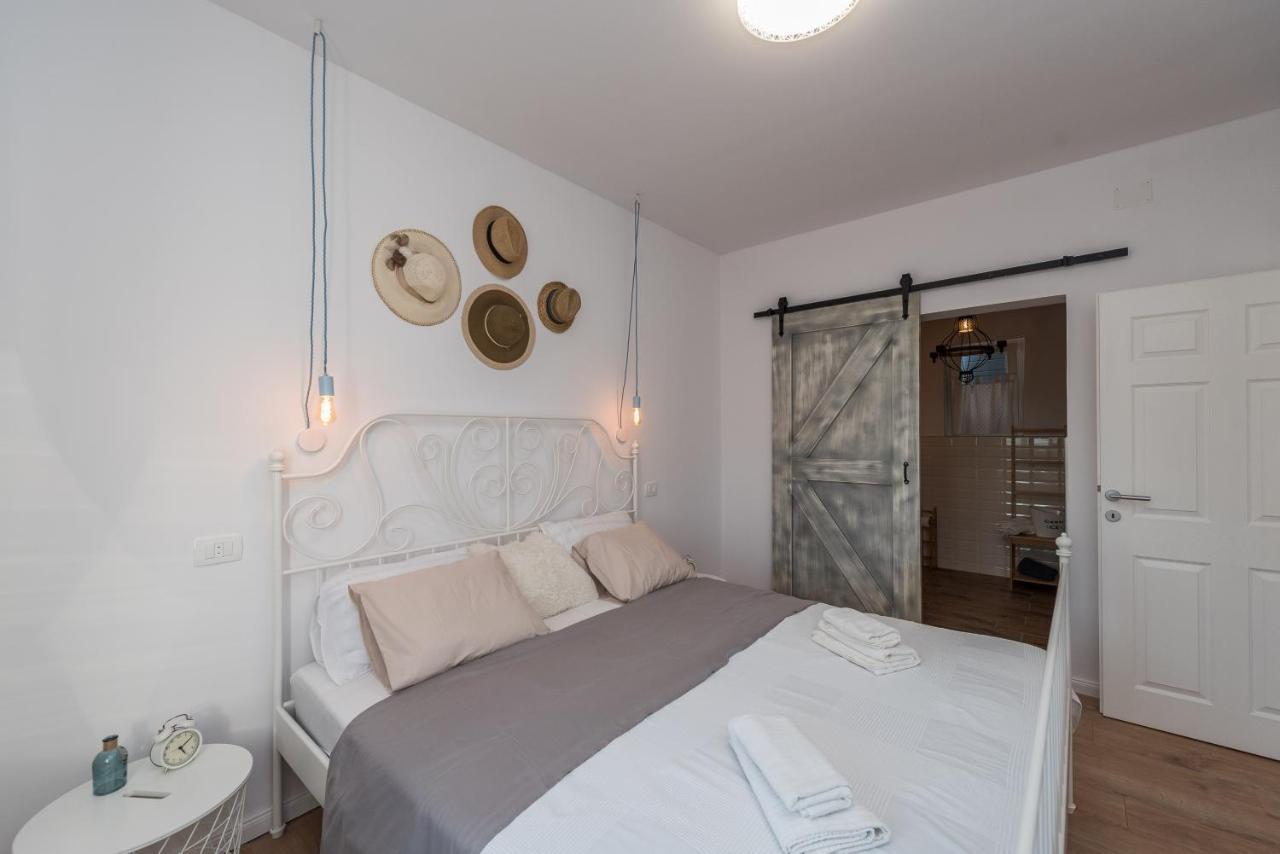 Brand New Villa Cara D Oro, Vrana Vrana  ภายนอก รูปภาพ